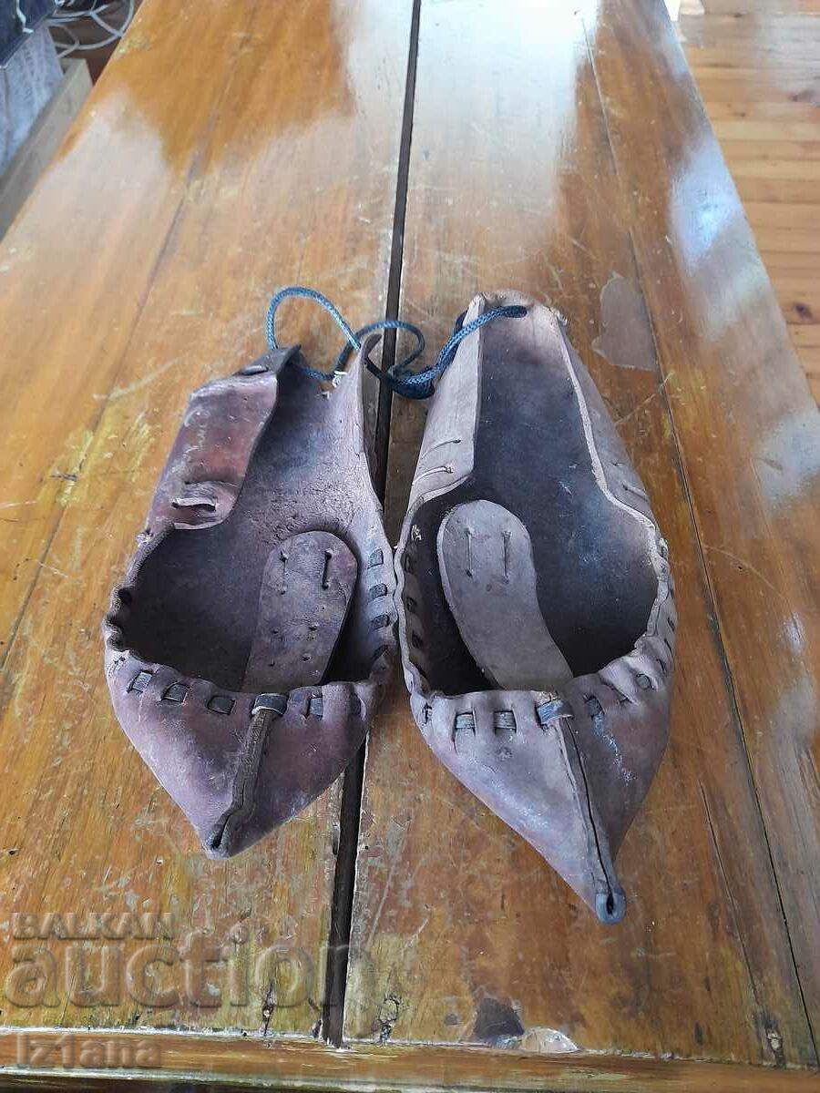 Old Tservuli, Opintsi