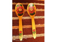 2 pcs. RUSSIAN WOODEN SPOONS TYPE "KHOHLOMA"