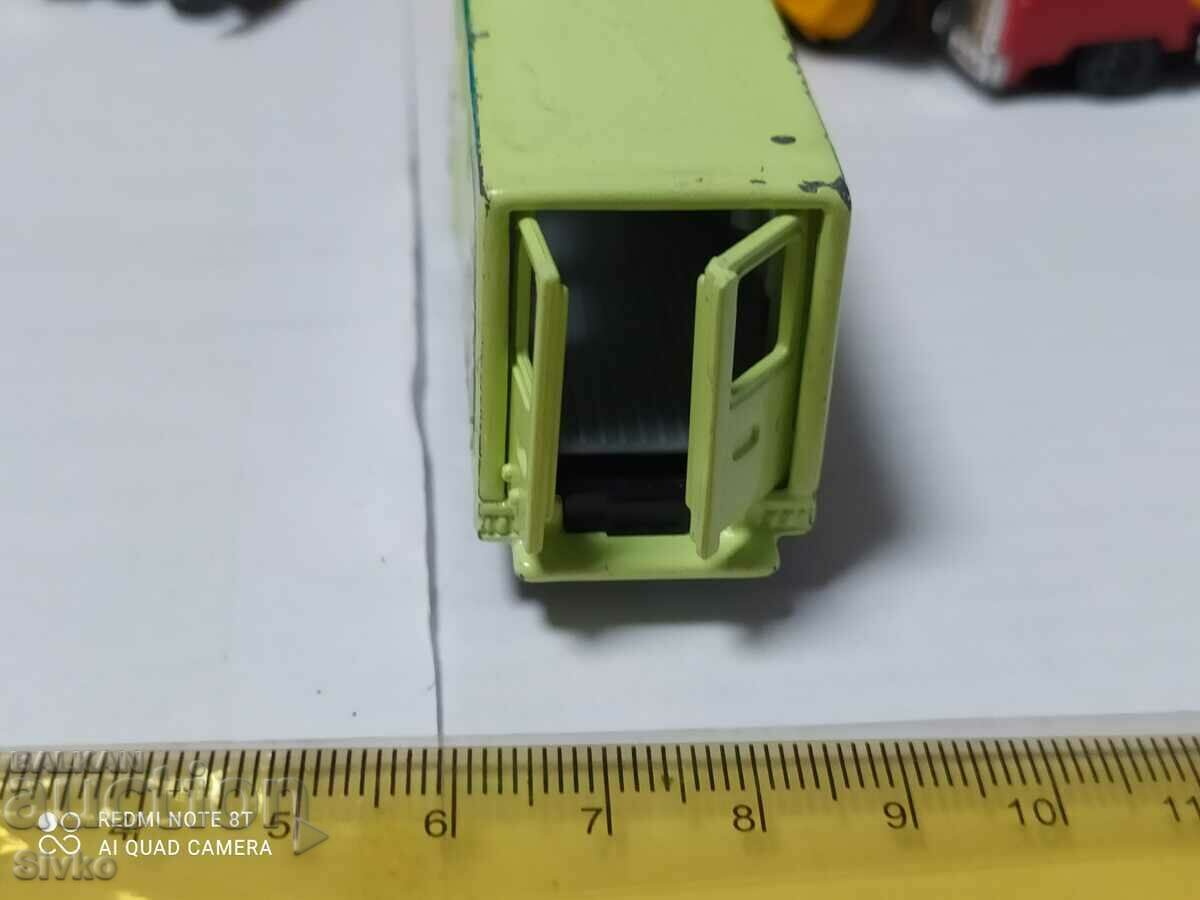 Delivery of Stroller, green Delivery of Stroller, green