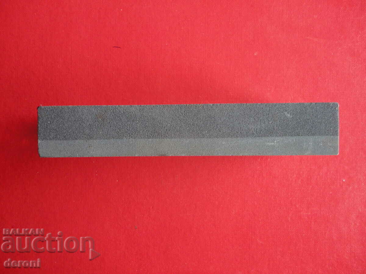 Delivery of Sharpener bar stone for sharpening cuticle 3 Delivery of Sharpener bar stone for sharpening cuticle 3