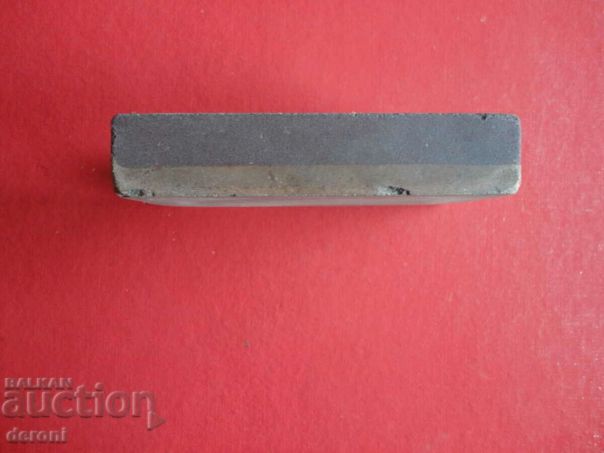 Delivery of Sharpener bar stone for sharpening cuticle 4 Delivery of Sharpener bar stone for sharpening cuticle 4
