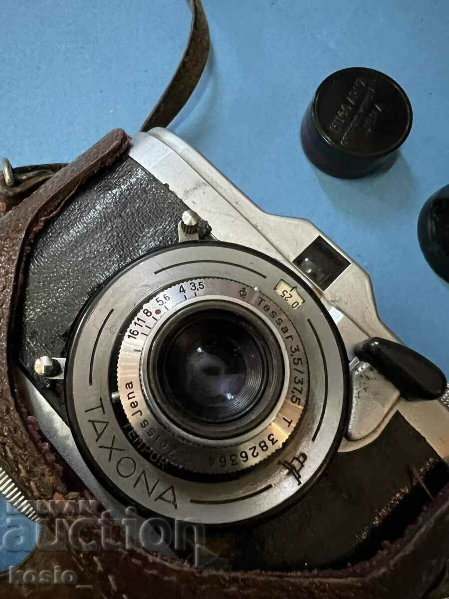 Delivery of Camera Taxona Karl zeiss lens