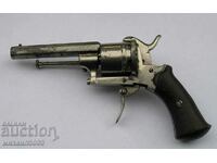 Pistol revolver Lefoucher la mijlocul secolului al XIX-lea