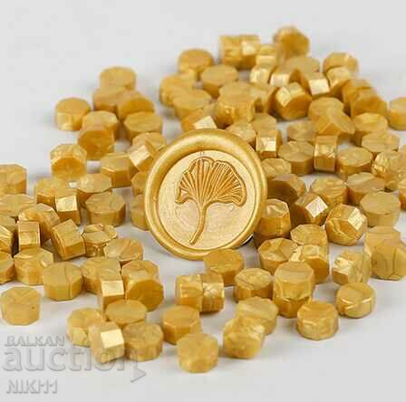 Delivery of Wax seal Tree with roots + spoon and wax, forest nature Delivery of Wax seal Tree with roots + spoon and wax, forest nature