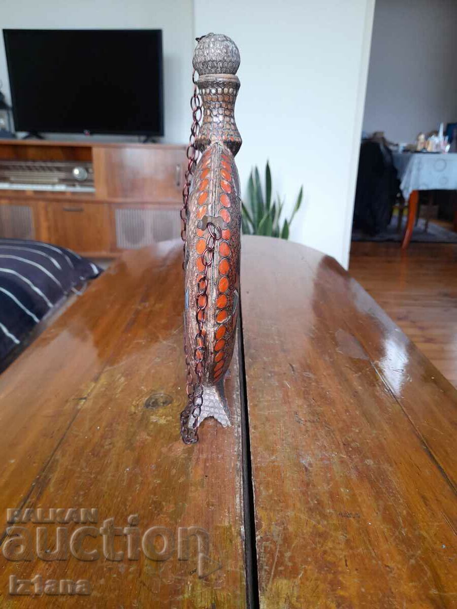 Ένα παλιό μαστίγιο με τιμή 55.00 BGN | € 28.12 Ένα παλιό μαστίγιο με τιμή 55.00 BGN | € 28.12