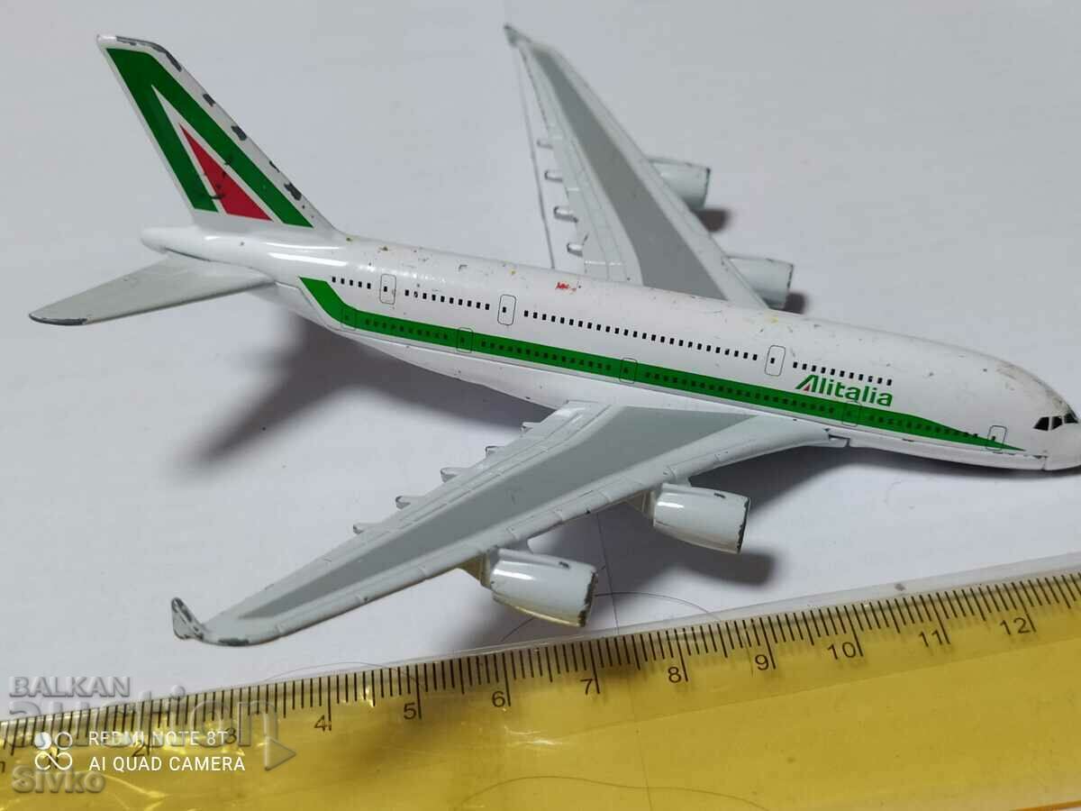 Alitalia plane with price 14.99 BGN | € 7.66 Alitalia plane with price 14.99 BGN | € 7.66