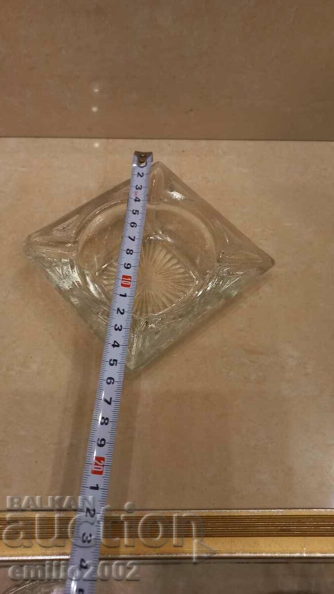 Glass ashtray retro social with price 4.00 BGN | € 2.05 Glass ashtray retro social with price 4.00 BGN | € 2.05