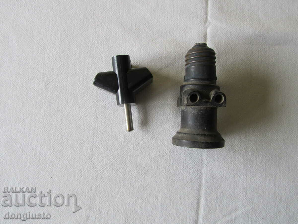 Παλιοί ηλεκτρικοί σύνδεσμοι με τιμή 10.00 BGN | € 5.11