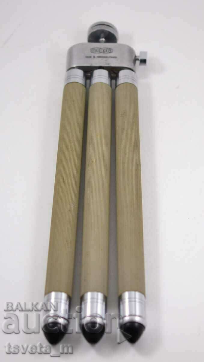 Meopta tripod tripod, Czechoslovakia with price 20.00 BGN | € 10.23 Meopta tripod tripod, Czechoslovakia with price 20.00 BGN | € 10.23