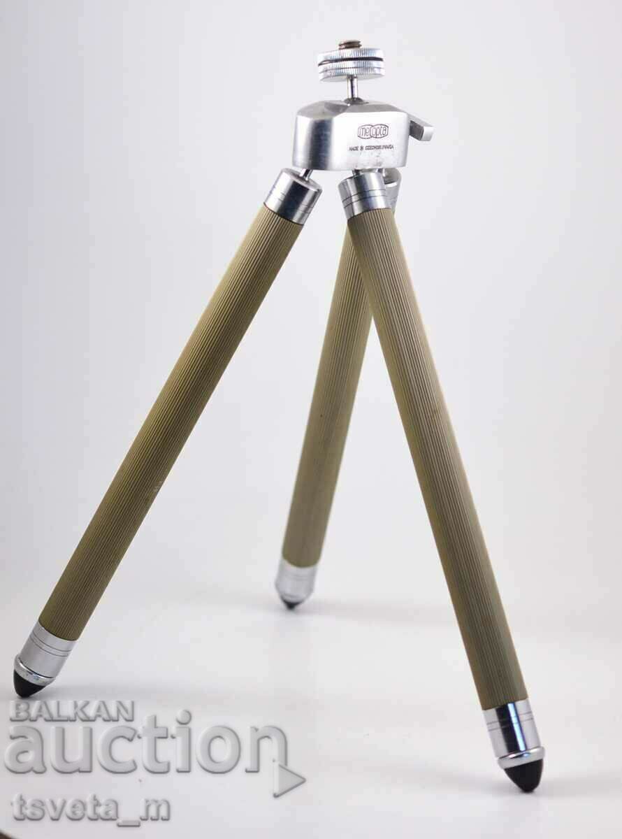 Meopta tripod tripod, Czechoslovakia Meopta tripod tripod, Czechoslovakia