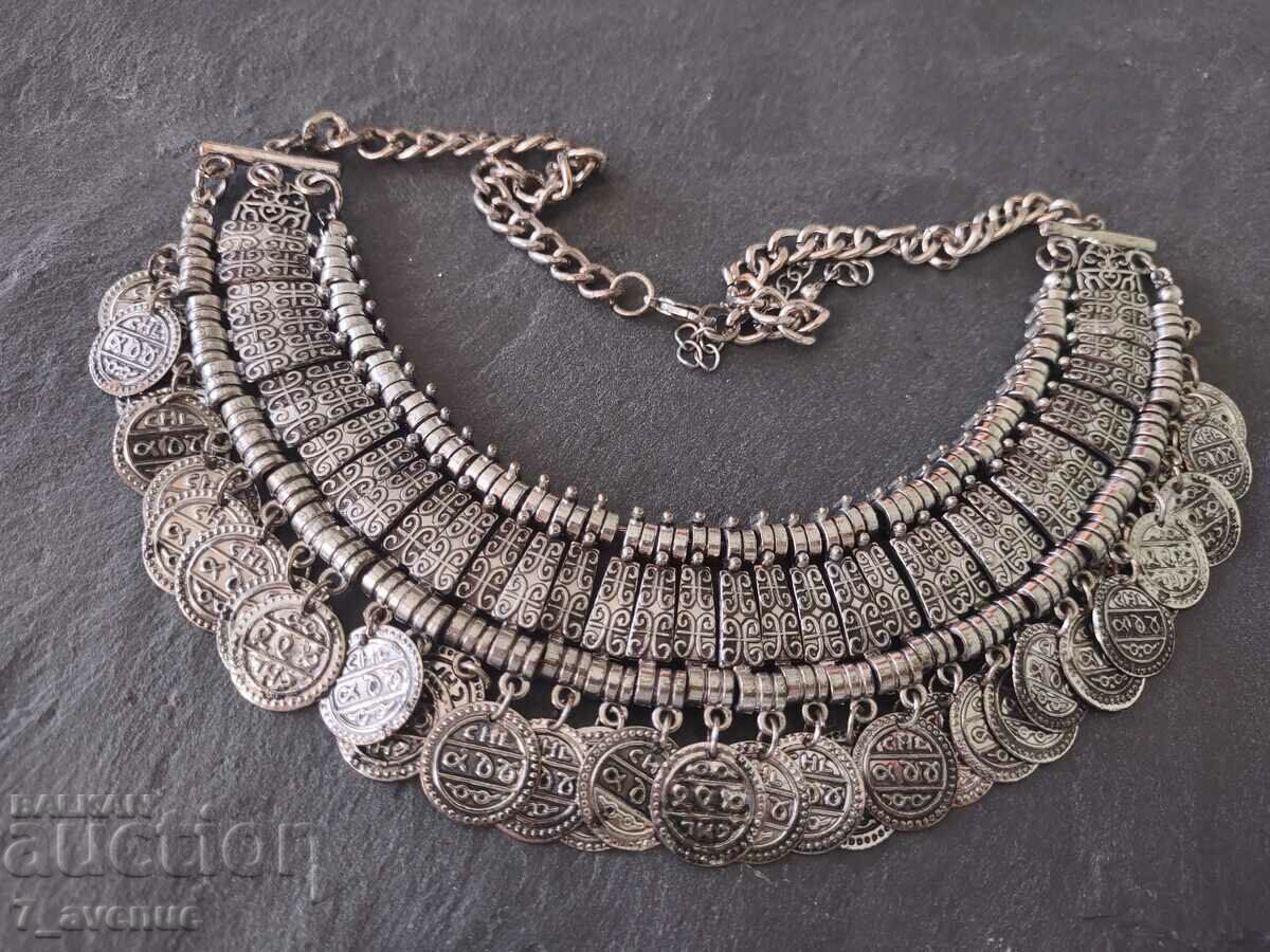 Auction  Massive heavy necklace, ethnic dance costume, 11/22/2023