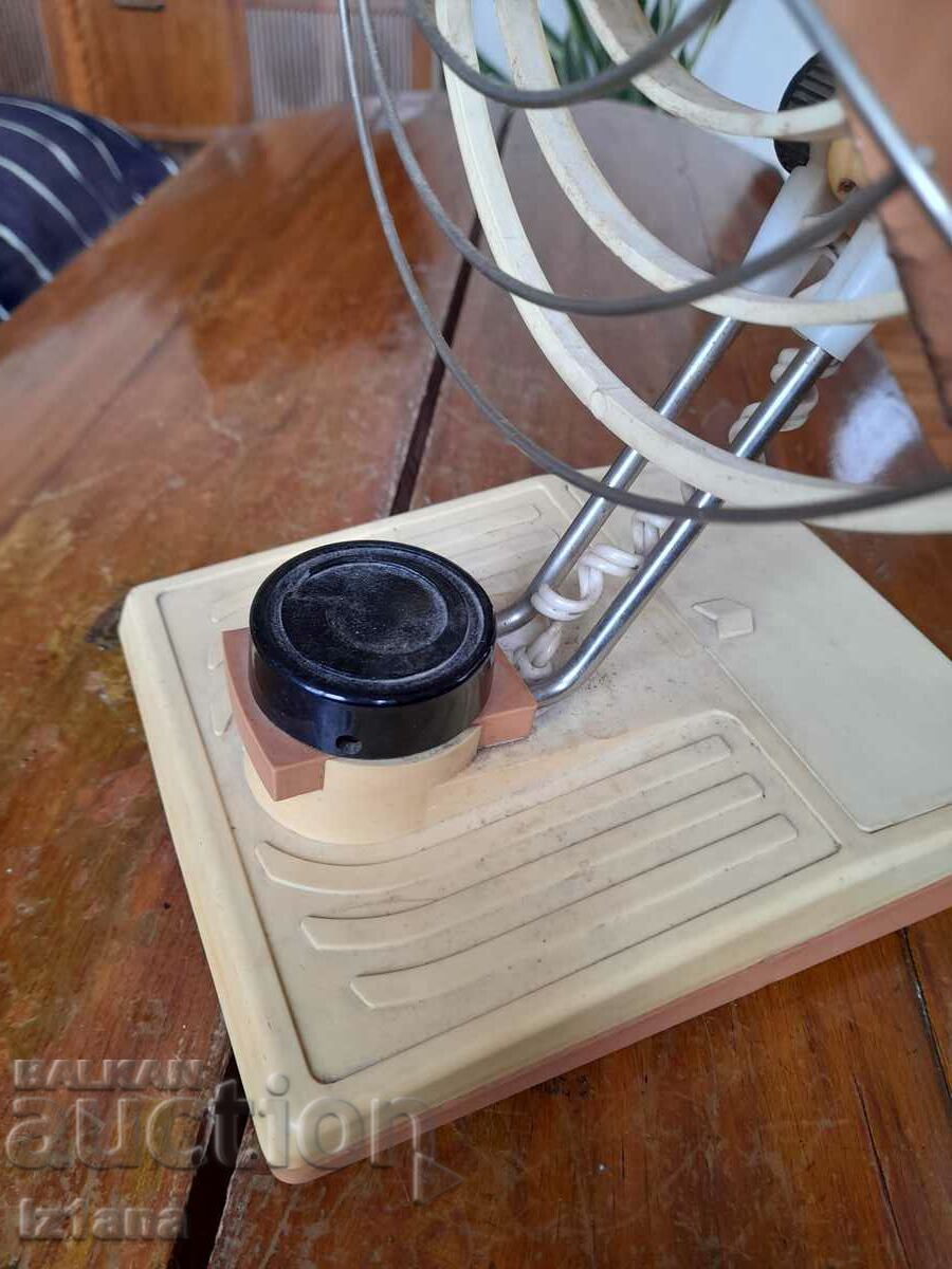 Old Saturn 2 fan - 5 Old Saturn 2 fan - 5