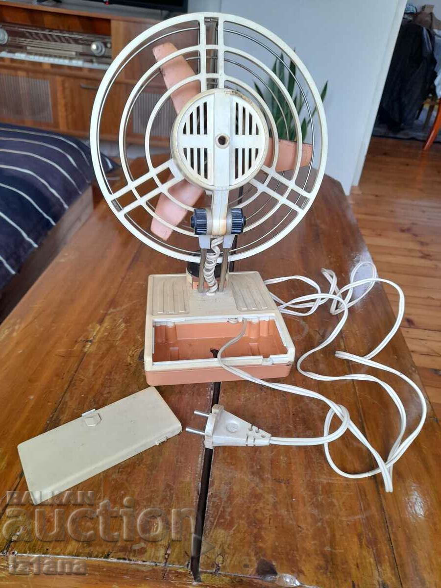 Old Saturn 2 fan Old Saturn 2 fan