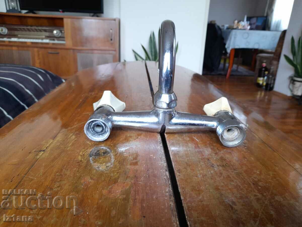 Auction Old tap mixer, battery Auction Old tap mixer, battery