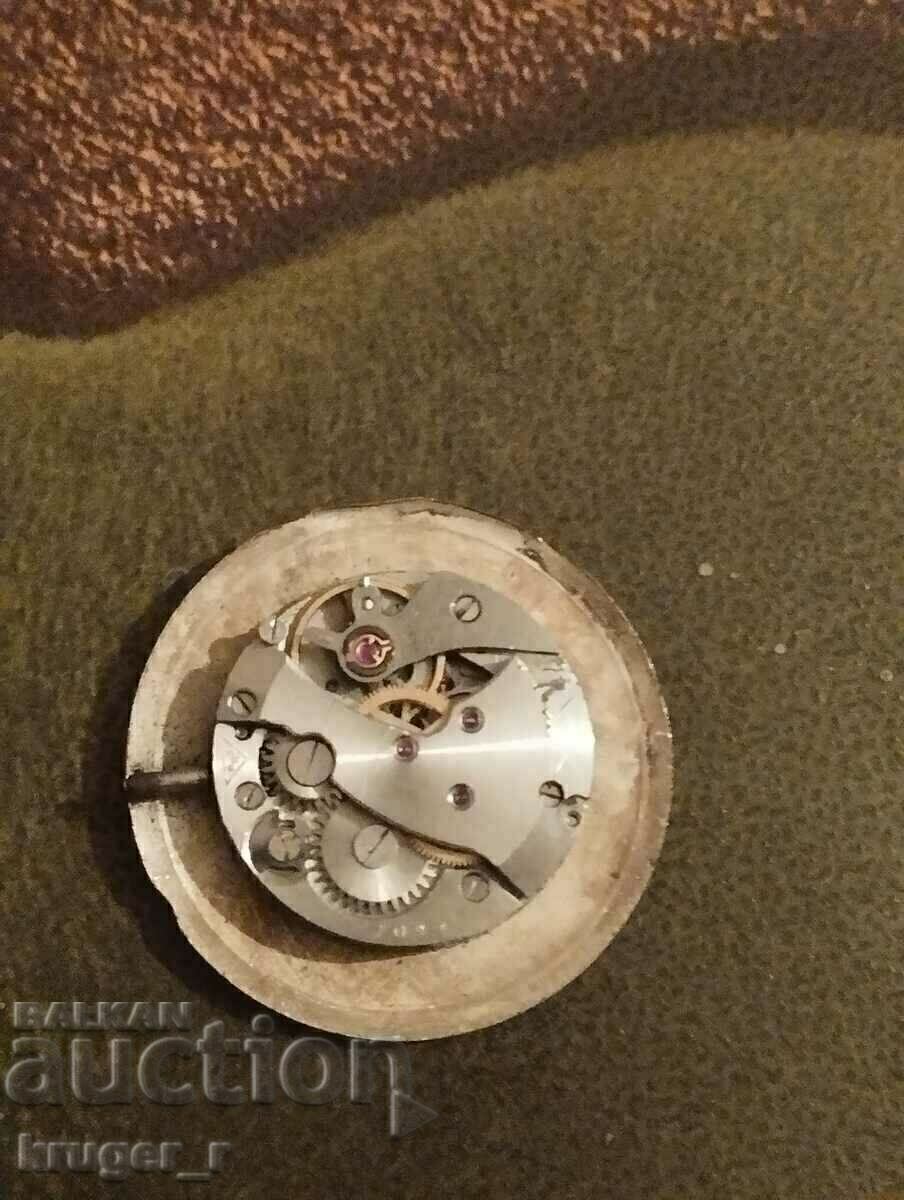 Delivery of Movement of a rare watch SPRING 17 stones