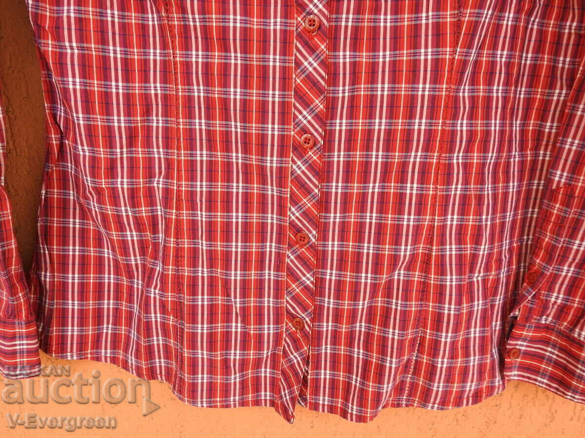 Auction MUSTANG Women's Long Sleeve Plaid Shirt (L) Auction MUSTANG Women's Long Sleeve Plaid Shirt (L)