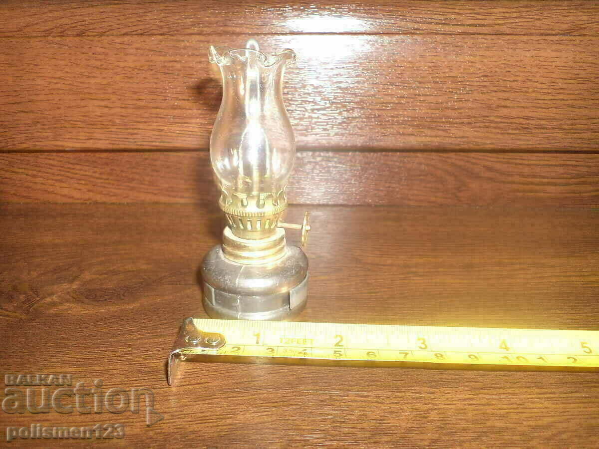 LAMPĂ