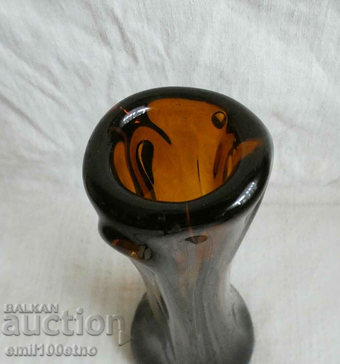 Auction Vase solid colored glass handmade Auction Vase solid colored glass handmade