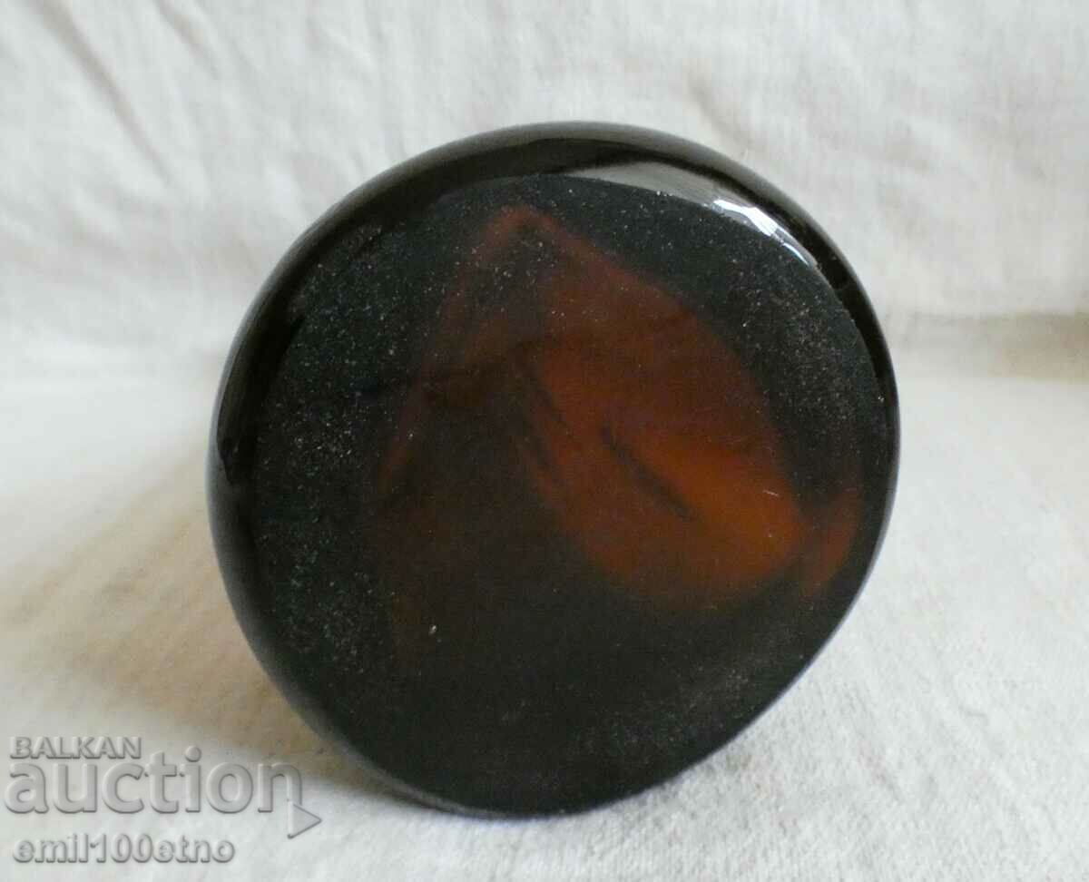 Delivery of Vase solid colored glass handmade Delivery of Vase solid colored glass handmade