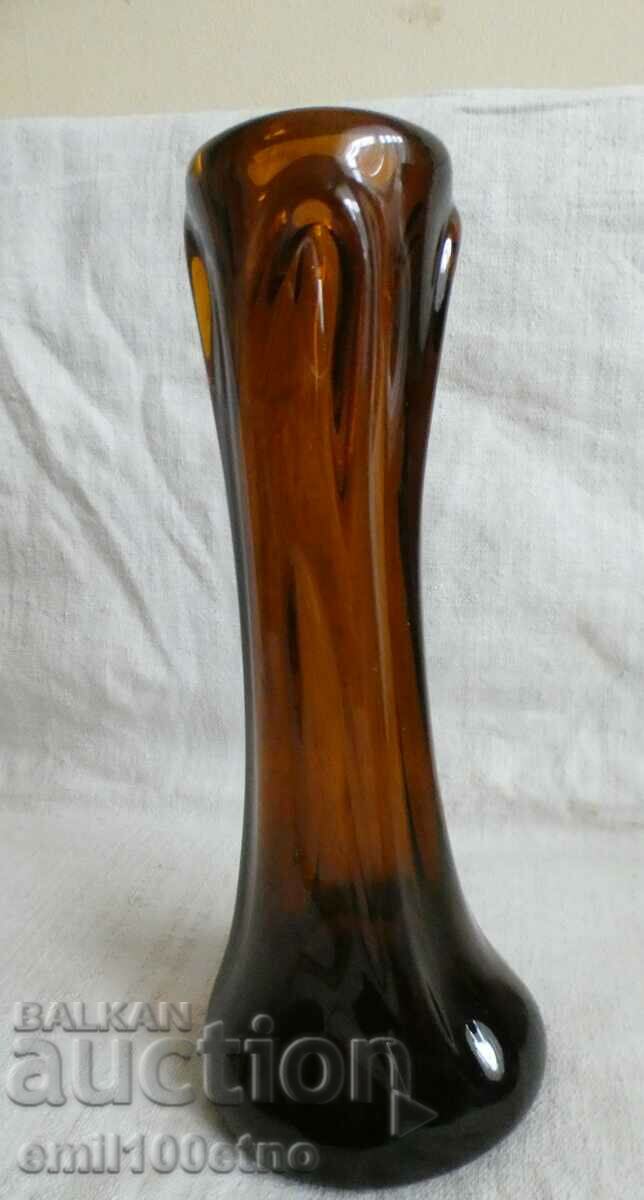 Vaza din sticla solida colorata lucrata manual