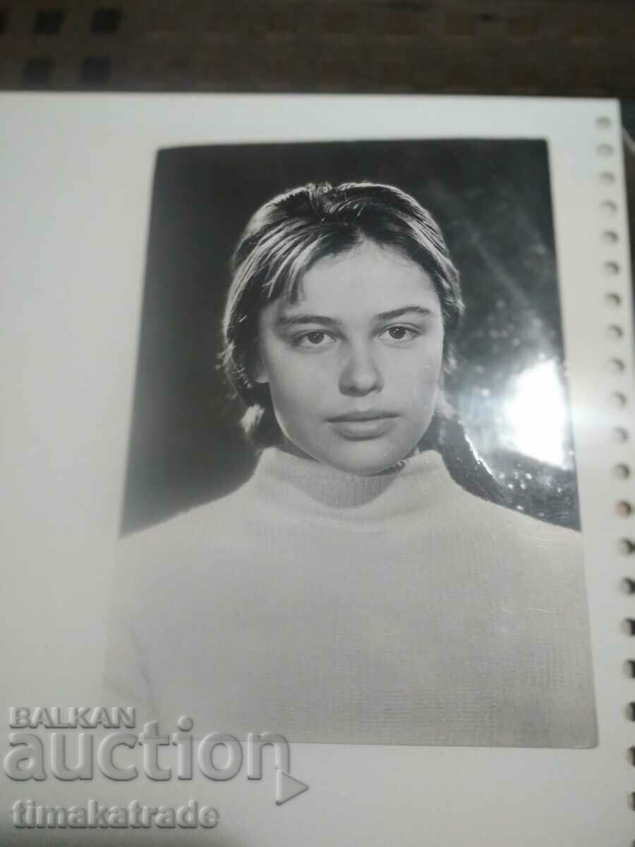 Картичка/снимка актрисата Цветана Манева