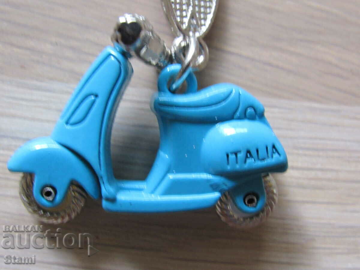 Auction  Metal moped keychain from Italy, Italy