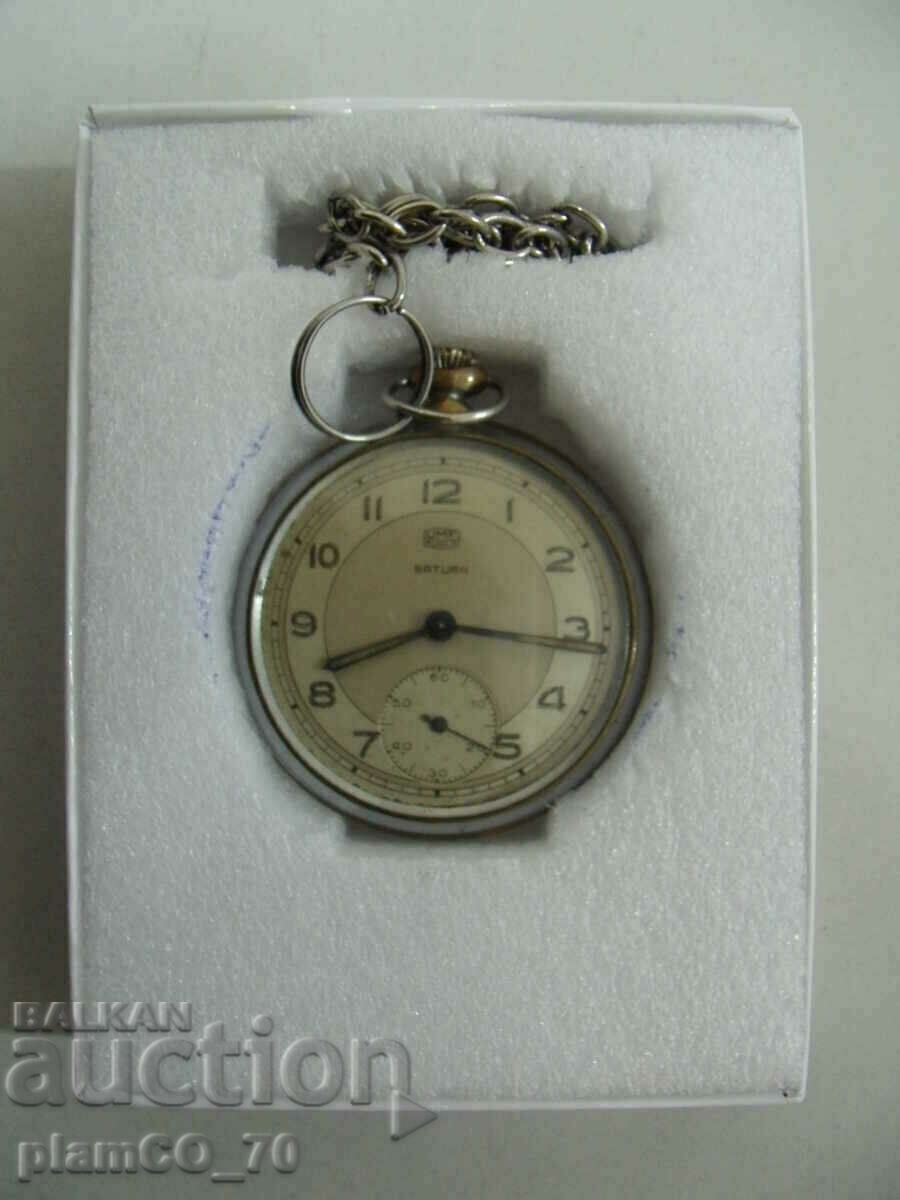 №*7272 стар джобен часовник SATURN  UMF RUHLA