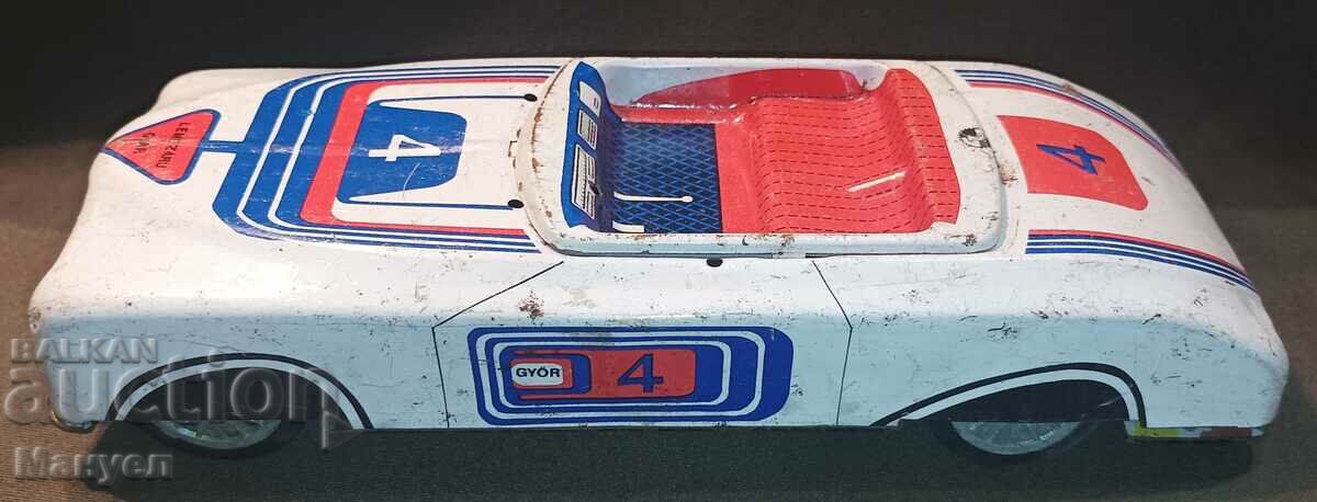 Παράδοση Σετ από παλιά παιχνίδια. Παράδοση Σετ από παλιά παιχνίδια.