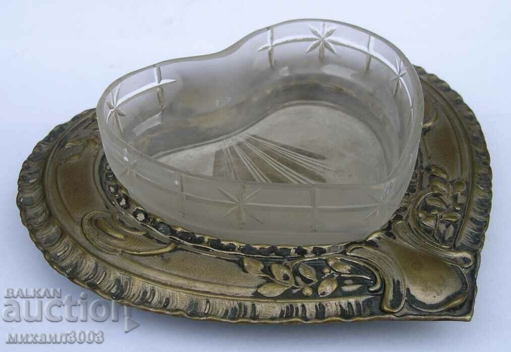 Art Nouveau style silver plated sugar bowl with price 199.00 BGN | € 101.75 Art Nouveau style silver plated sugar bowl with price 199.00 BGN | € 101.75