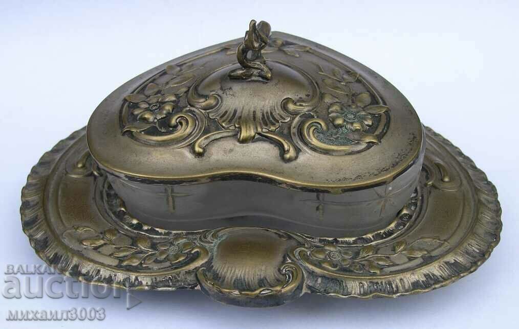 Delivery of Art Nouveau style silver plated sugar bowl Delivery of Art Nouveau style silver plated sugar bowl