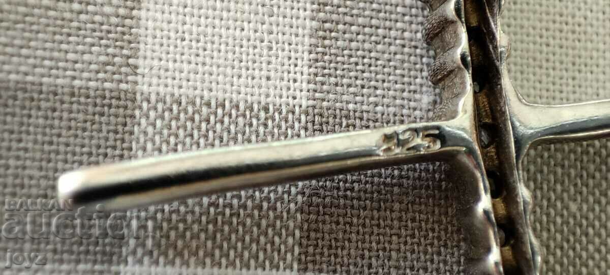 Auction SILVER CROSS PENDANT WITH ZIRCONIA 5.50 g/SAMPLE 925 Auction SILVER CROSS PENDANT WITH ZIRCONIA 5.50 g/SAMPLE 925