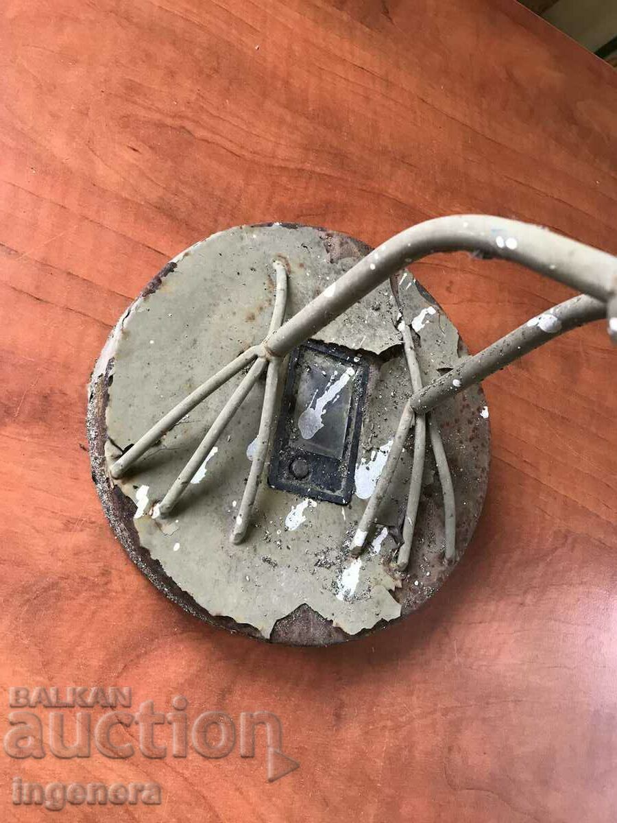 Delivery of PEACOCK METAL LAMP Delivery of PEACOCK METAL LAMP