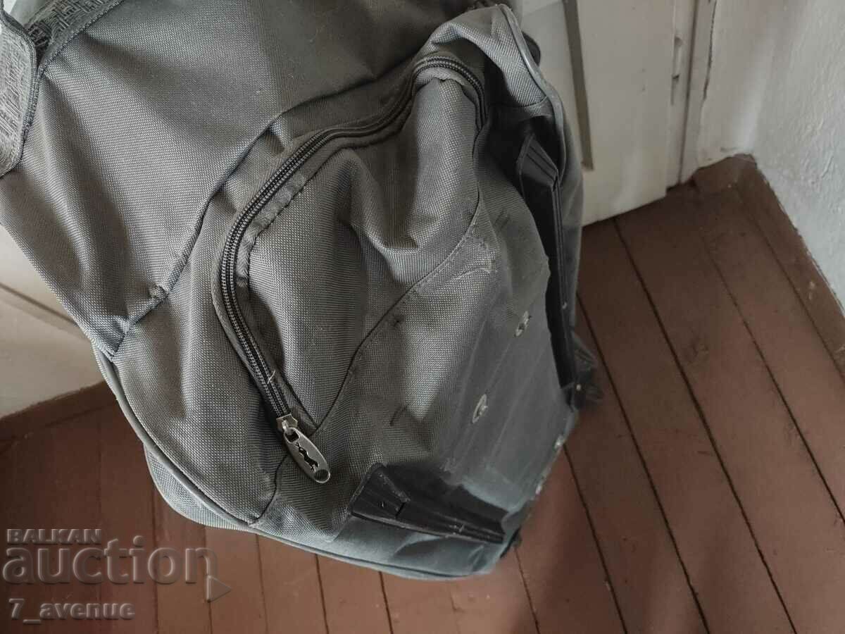 Delivery of BAG for travel, a convenient large trolley Delivery of BAG for travel, a convenient large trolley