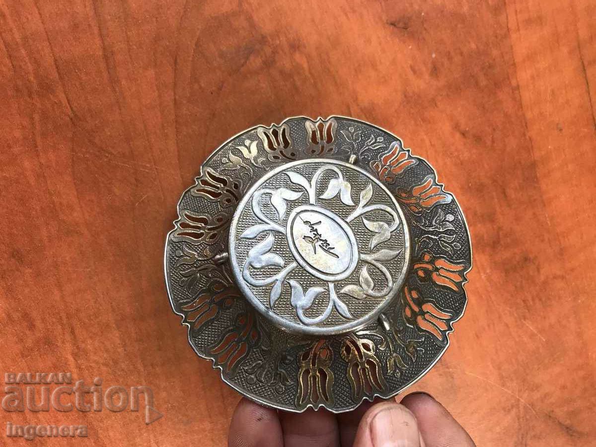 Auction  DECORATIVE PLATE PLATE BRASS BRONZE
