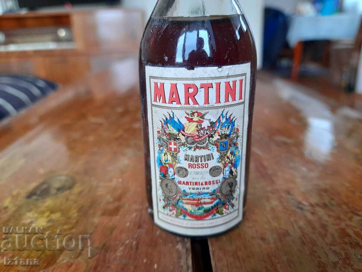 Old bottle of Martini Rosso with price 22.00 BGN | € 11.25 Old bottle of Martini Rosso with price 22.00 BGN | € 11.25