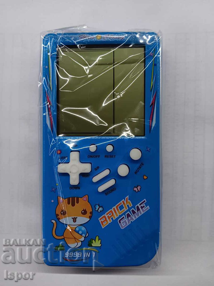 Retro electronic game with price 18.00 BGN | € 9.20