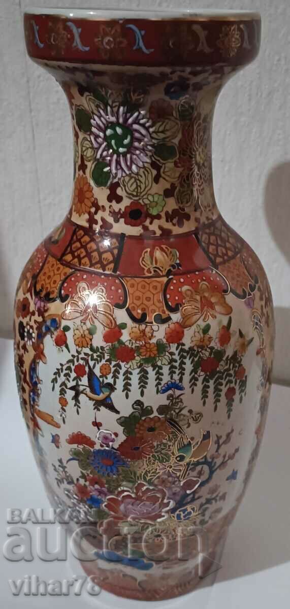 Delivery of VERY BEAUTIFUL VASE Delivery of VERY BEAUTIFUL VASE