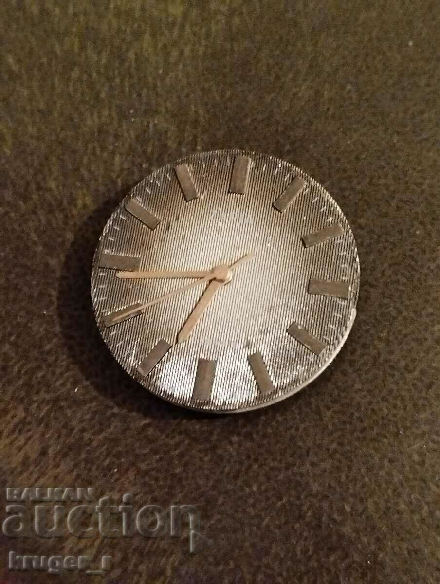 Typewriter from MEN'S WATCH ZARA with price 3.00 BGN | € 1.53 Typewriter from MEN'S WATCH ZARA with price 3.00 BGN | € 1.53