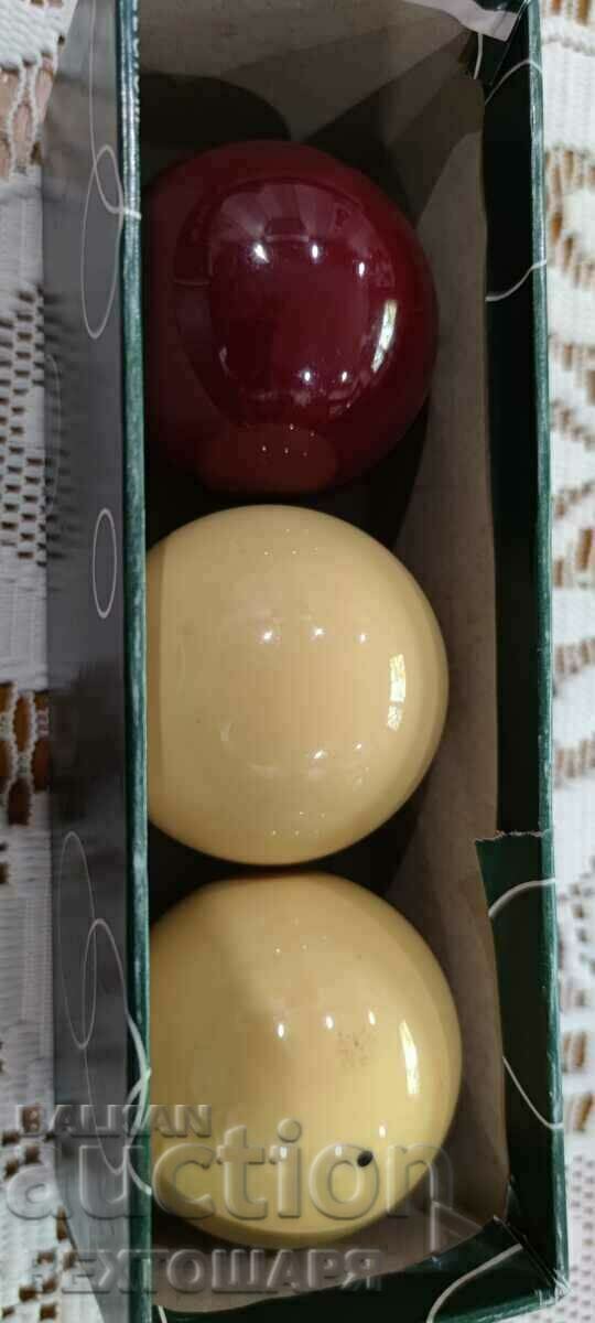 ANTIQUE BALLS - BAKELITE - CATALIN - AMBER