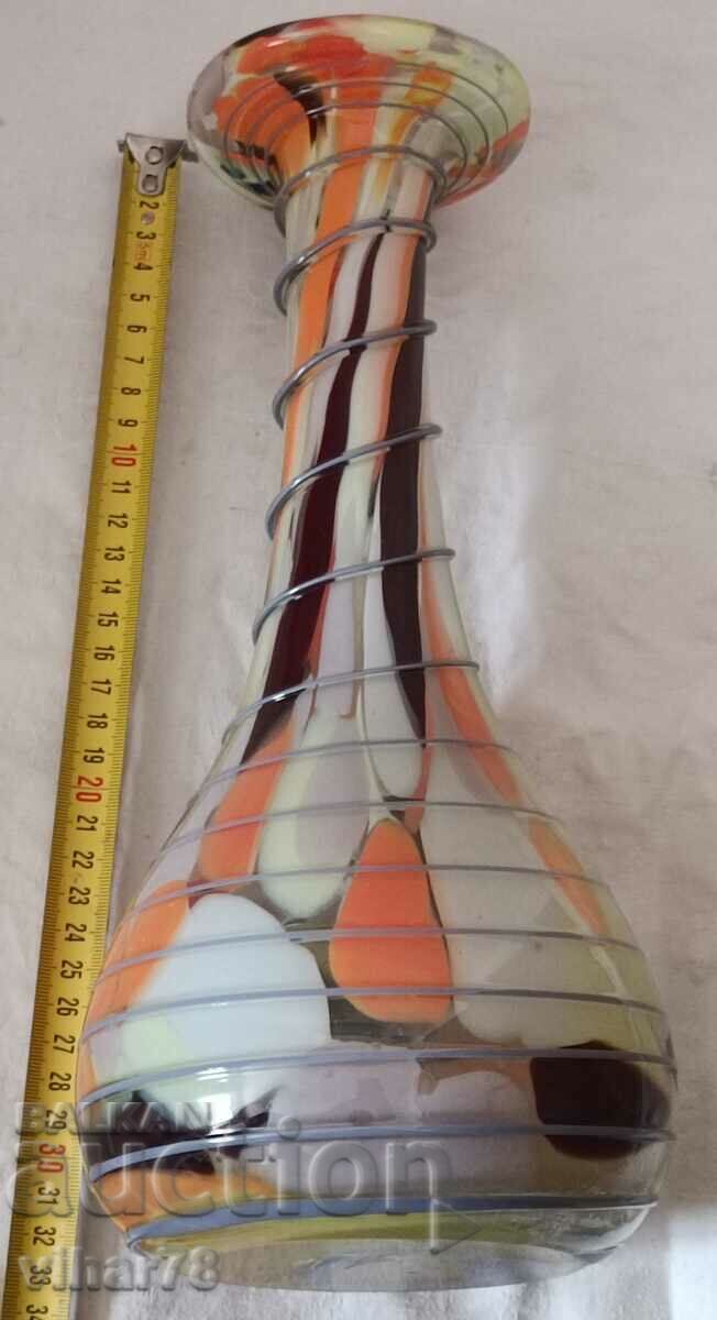 Auction  OLD PURPLE CRYSTAL GLASS VASE