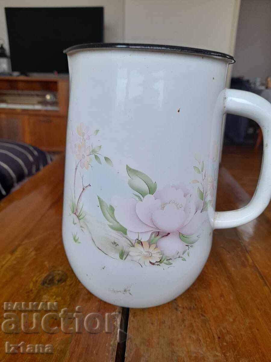 Auction Old enamel jug Auction Old enamel jug