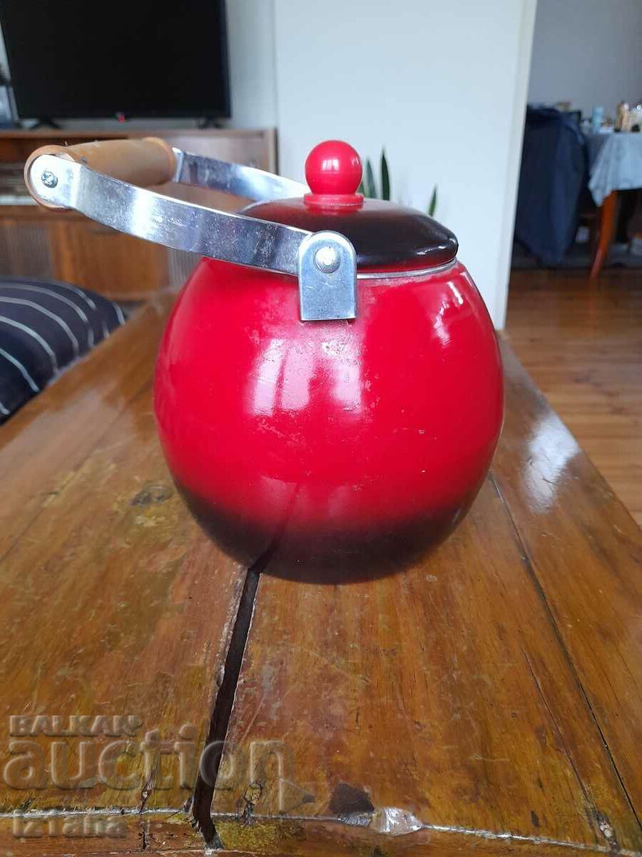 Delivery of Enameled kettle Elekom