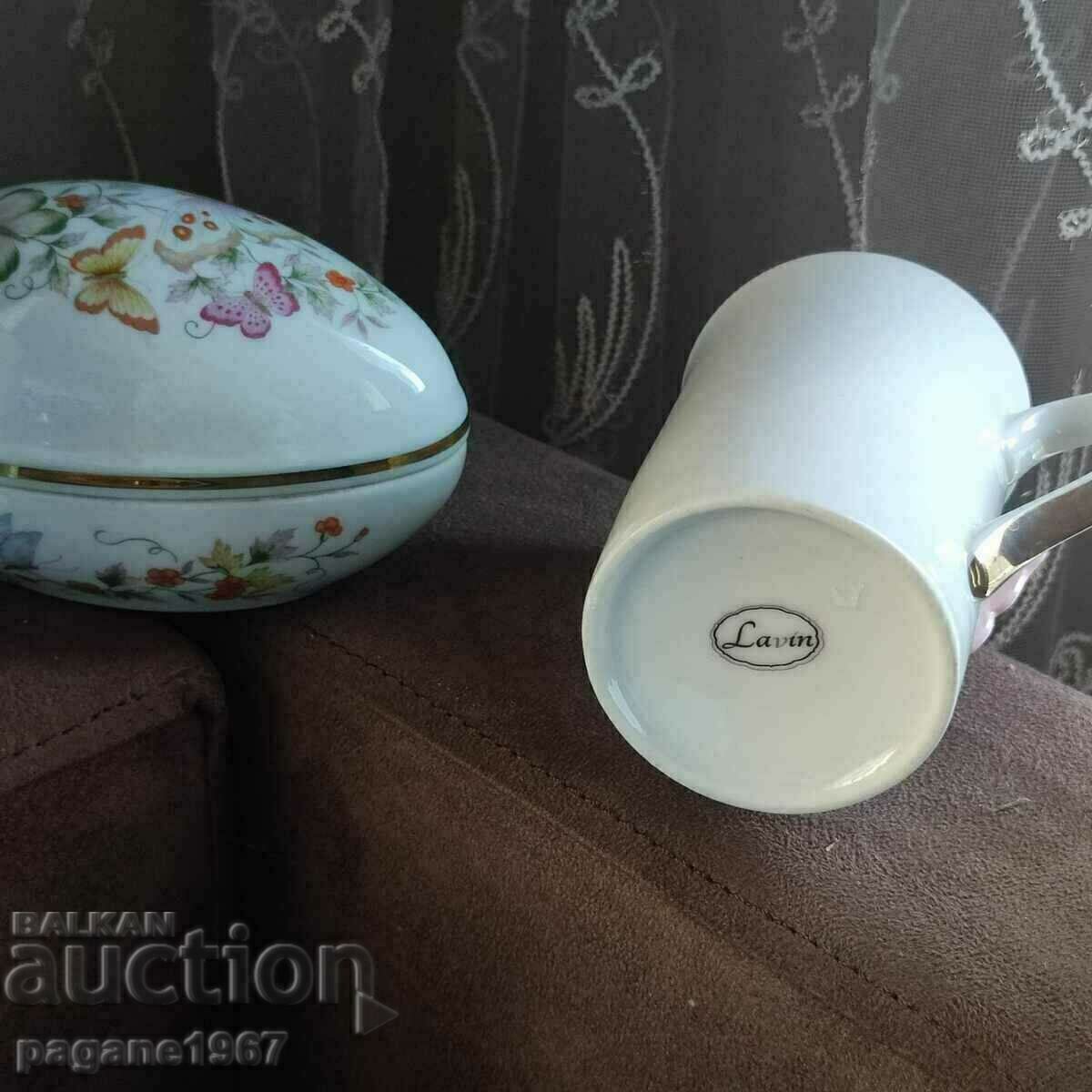 Delivery of Porcelain jewelry