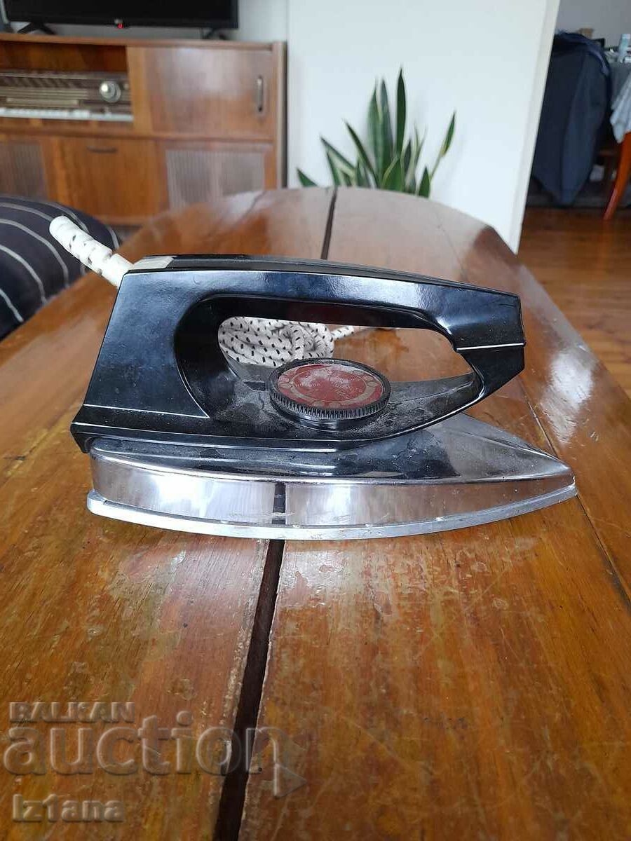 Auction  Old electric iron