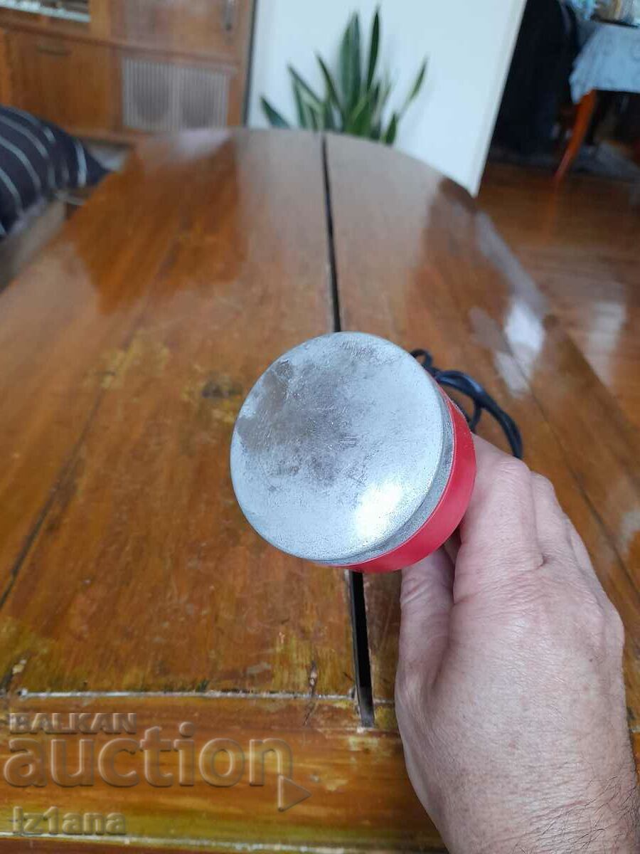 An old cosmetic device with price 18.00 BGN | € 9.20 An old cosmetic device with price 18.00 BGN | € 9.20