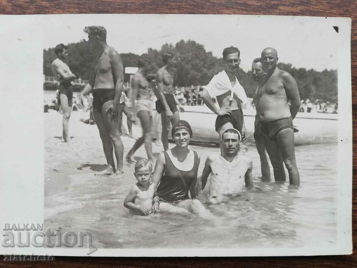 Old photo - Varna, beach with price 5.00 BGN | € 2.56 Old photo - Varna, beach with price 5.00 BGN | € 2.56