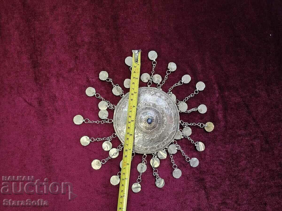 Delivery of RENAISSANCE SILVER JEWELRY, TEPELAK 19th century. Delivery of RENAISSANCE SILVER JEWELRY, TEPELAK 19th century.