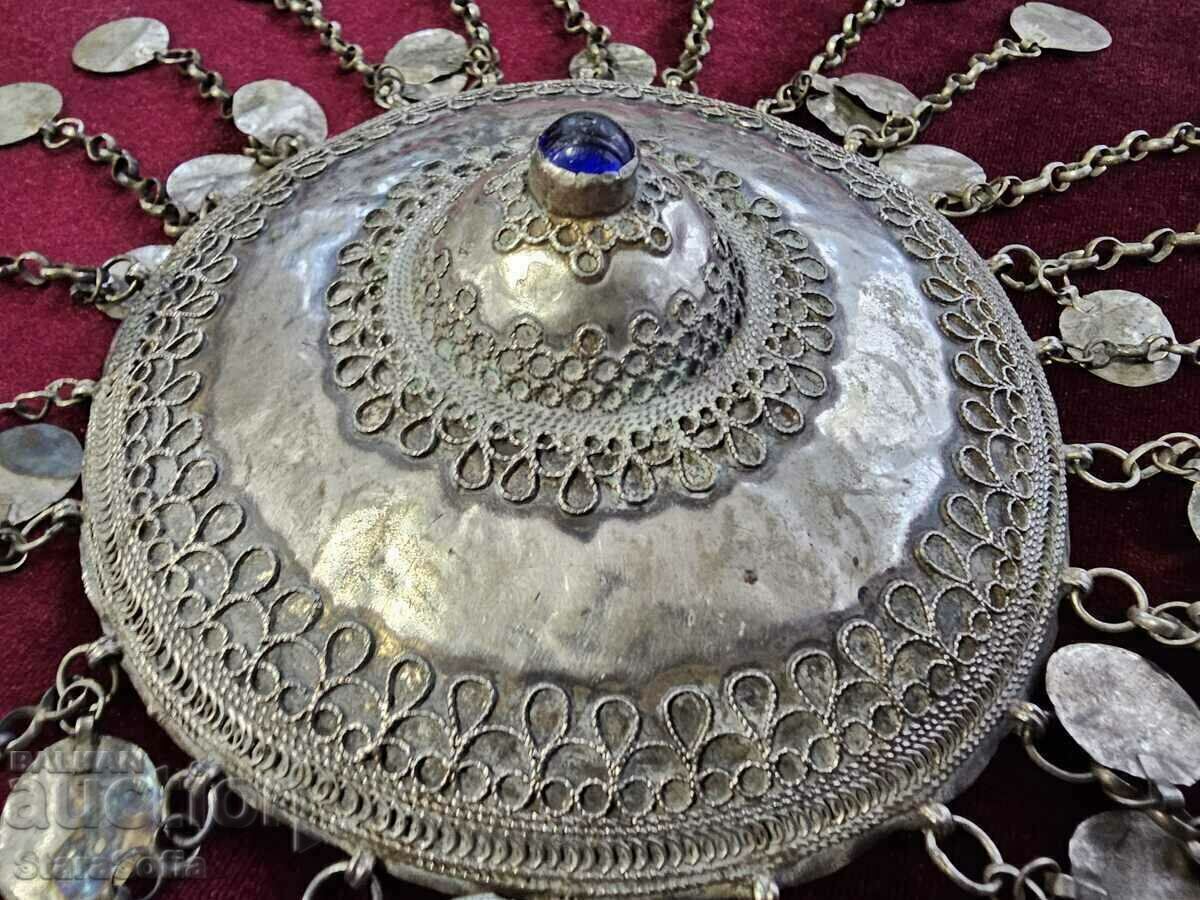 Delivery of RENAISSANCE SILVER JEWELRY, TEPELAK 19th century. Delivery of RENAISSANCE SILVER JEWELRY, TEPELAK 19th century.