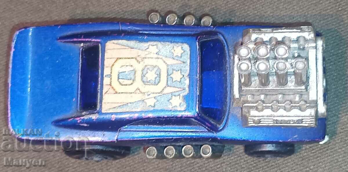 Auction Selling a Matchbox. Auction Selling a Matchbox.