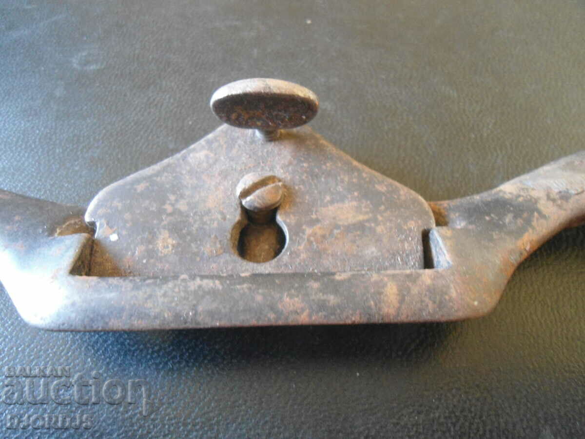 Ο κανόνας του παλιού ξυλουργού, σημάνσεις με τιμή 25.00 BGN | € 12.78 Ο κανόνας του παλιού ξυλουργού, σημάνσεις με τιμή 25.00 BGN | € 12.78